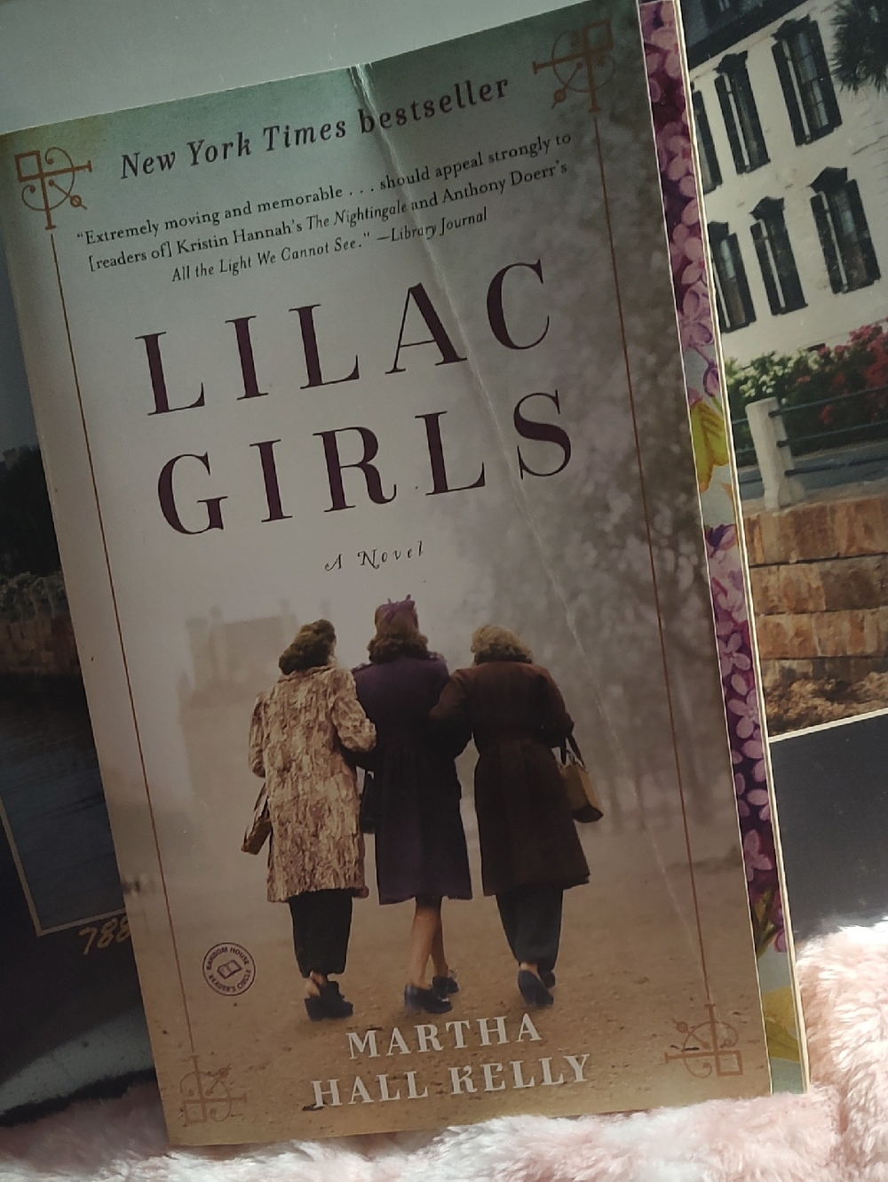 Lilac Girls by Martha Hall Kelly - Paperback Book 📚2017